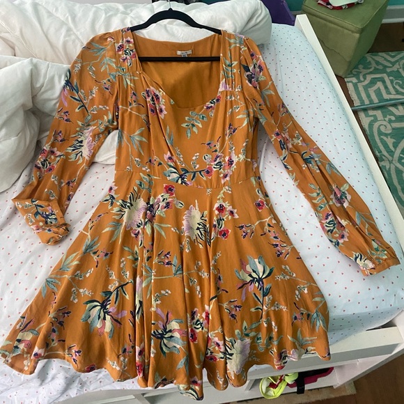 Urban Outfitters Ecote Mustard Floral Long sleeve dress - Picture 3 of 4